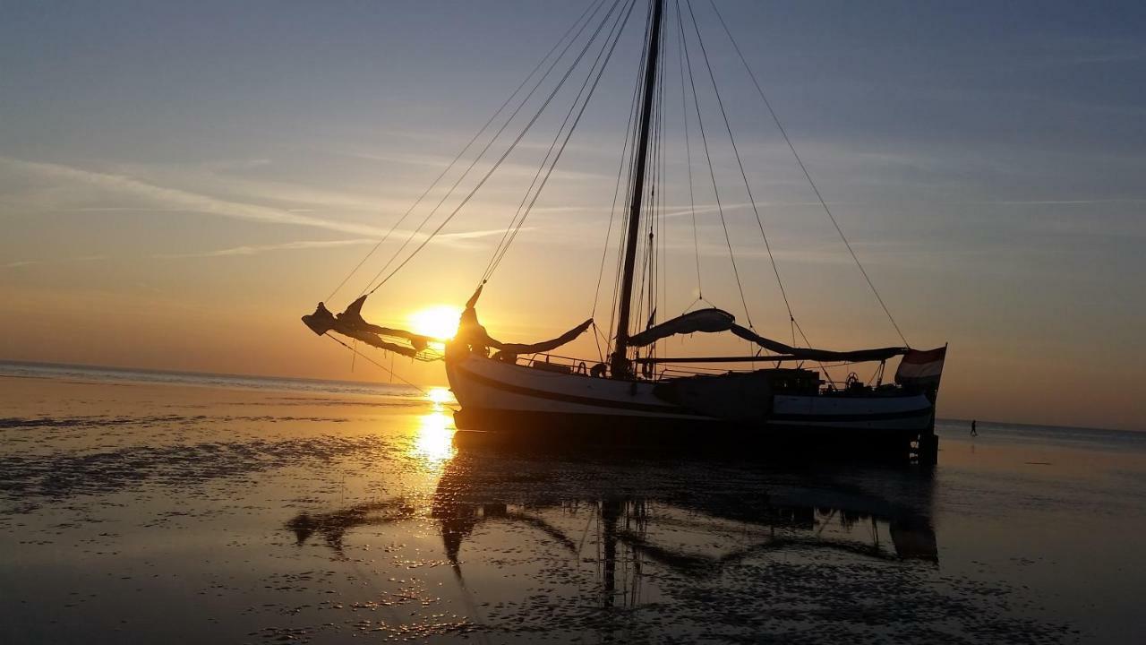 Hotel Tjalkjacht Pelikaan Volendam Exteriér fotografie